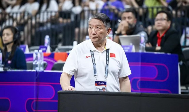 四个月认不全自己的队员，就凭这句话，宫鲁鸣就可以下课了